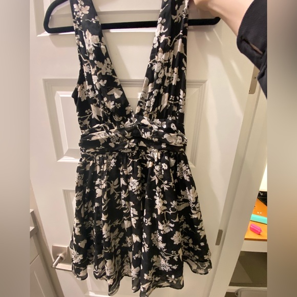 Abercrombie black and white floral dress small tall - Picture 2 of 6